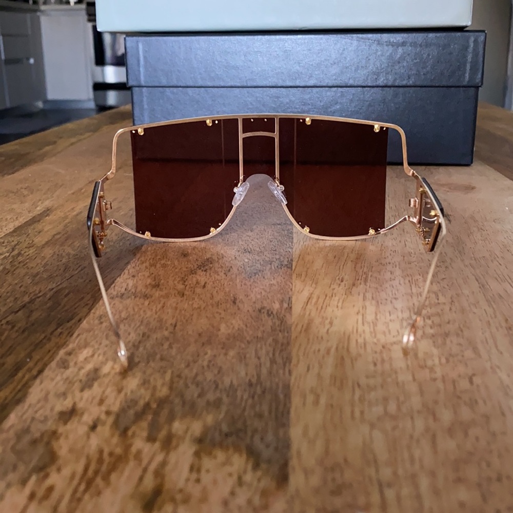 Shield Sunglasses - Picture 3 of 5